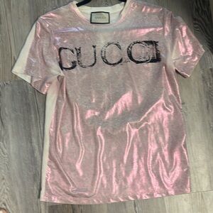 Like New Gucci Pink Metallic Foiled Blind For Love Large Fits Medium